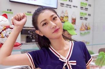 AISS爱丝(黄金版) – 长腿妹纸在这，无圣光允许！索菲的合集让我想多了。