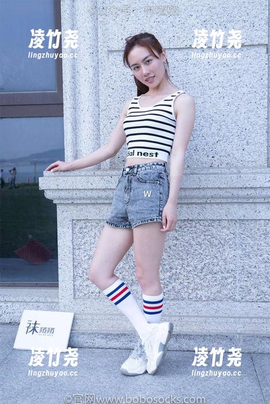 BoBoSocks袜啵啵 - 小沫的绿色丝袜福利，图片先来一波，后面再补感想！
