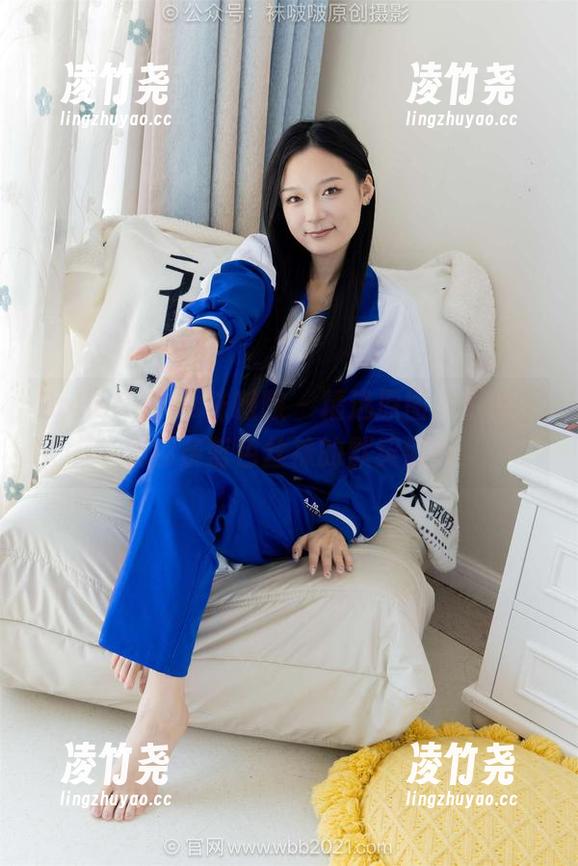 BoBoSocks袜啵啵 - 精选原图，小甜豆和那条蓝色丝袜的默契假期