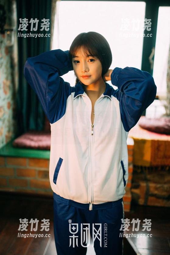 GIRLT果团网 - 也许是自然，也许是偶然，龚玥菲丝袜写真合集让人目不暇接！