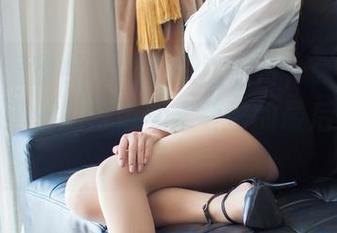 IMiss爱蜜社 – 这组校服照片，张思允把每个角落都拍得像期末复习的最后一拼啊！