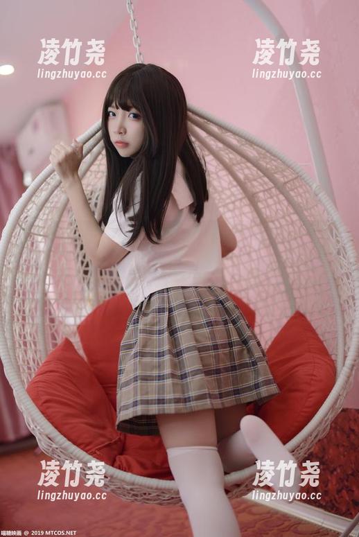 OL制服裙的观看效果，让我差点失去了往日的冷静，喵糖映画，你是我的释放之源吗？