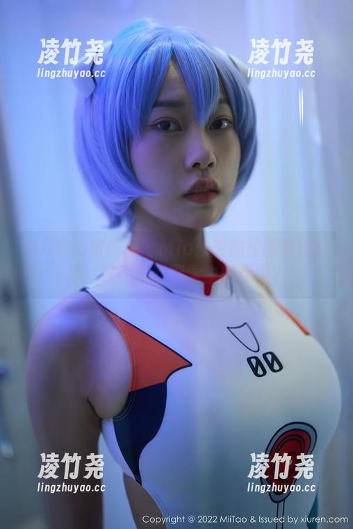MiiTao蜜桃社 - Mia米娅的校服原图分享，谁不想回到学生时代呢？