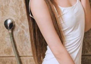 TouTiao头条女神 – 当杨漫妮baby穿上红裙，全套写真让人忍不住多看几眼。