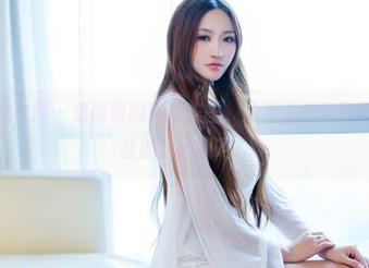 TuiGirl推女郎 – 潘娇娇的裸足美图，难道这是夏日里最让人神往的风景线吗？