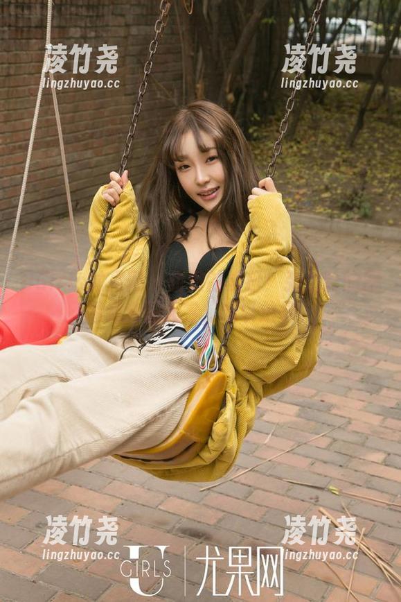UGirls尤果网 - 骄傲的夏日：张之龄的原图和套图大赏，难以选择！