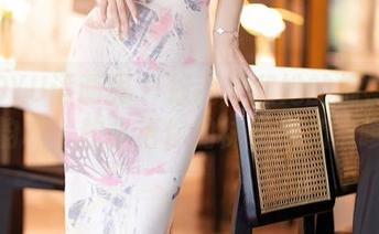 XIAOYU语画界 – 徐莉芝和她的棉袜—原图韵味，趁机给你的袜子也加点嗲！