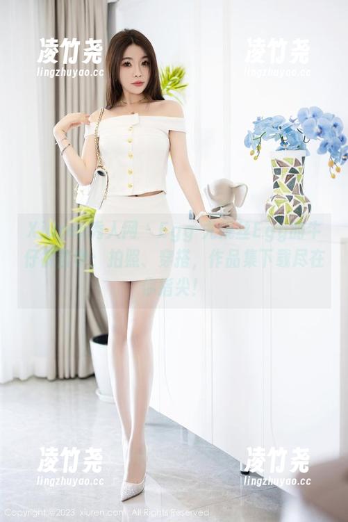 Xiuren秀人网 - Egg-尤妮丝Egg的牛仔裤哲学：拍照、穿搭，作品集下载尽在你指尖！