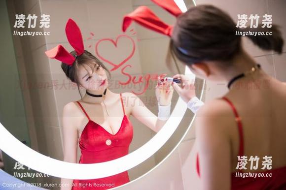 Xiuren秀人网 - 徐莉芝Booty的美图：亮晶晶，一不小心被吸引了眼球！
