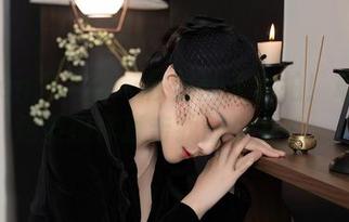 Xiuren秀人网 – 校服乱入私拍！草莓zz这波操作直击我的少女心。