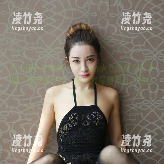 YouWu尤物馆 - Seven小七的办公室美图下载链接开启，看来我得放弃自己的办公桌了