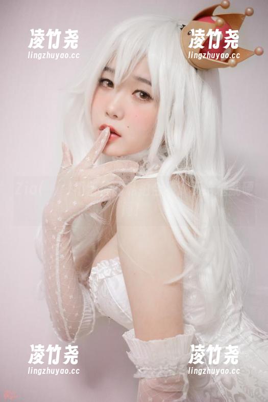 Zia(지아)不留情的私拍合集：不给糖就硬闯！