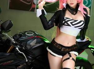 这双人套图，ZinieQ把闺蜜的美感挖掘得淋漓尽致？