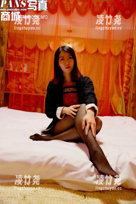 pans - 小妮妮全纪录：让你了解她的“女孩”革命
