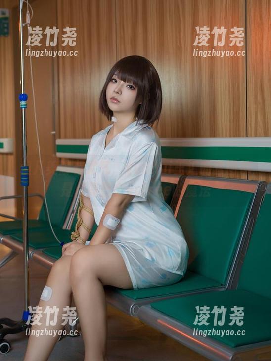 但凡美脚有灵气，yuuhui玉汇的套图都是点亮整个soirée的魔法