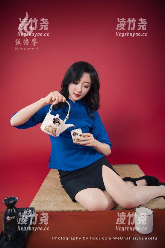 丽柜 - 一想到肖肖的夏天资源，我就想去沙滩上啃着冰淇淋，真好。