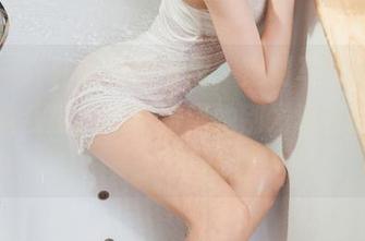 丽柜 – 轩轩的春暖香闺，定制写真让我心中小鹿乱撞，不过希望她别发现我的尴尬！