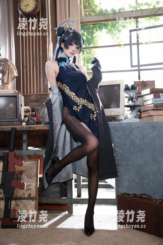 论九柒喵短裤的超能力，全套穿搭教你妙用小腿，走路都有风！