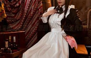 九言的居家写真：原图里隐秘的茶几和袜子
