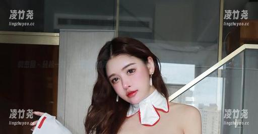 微密圈 - 轻松一瞥——于芷晴的粉白内衣，如果高清原图里能听见心声，那也许……