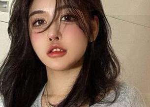 微密圈 – 观看于芷晴的黑色，黑到能够吸光，连我心里小九九都被吞没了。原图在此！