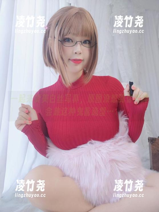 一起来赞美白丝写真，原图没想到你烨烨会放这种鬼畜造型…