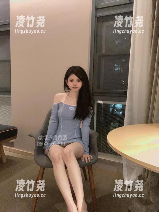 倦倦喵：JK的书包里藏了啥？图包更新，吃惊不已！