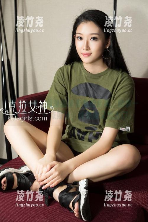 克拉女神 - 僮僮的泳衣私拍合集，给你一点清凉、一点期待，恍惚间又想出门。
