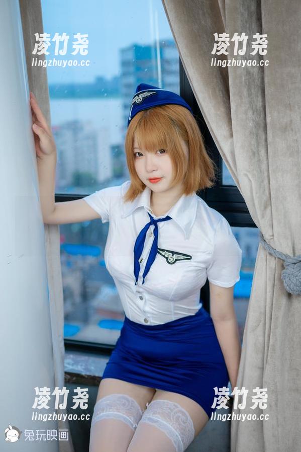兔玩映画的写真合集，制服裙在绝对领域里优雅流转，偶尔也想跳个舞！