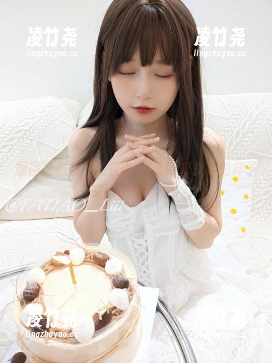 原图狂想曲：发条少女yoki把女神的样子交给了摄影机！