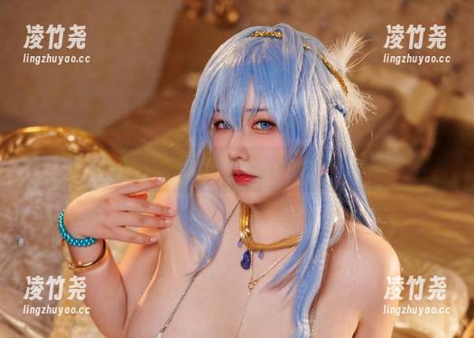 咔喵的写真福利：在浴缸中驾驶信浓赛车？是的，你没听错！