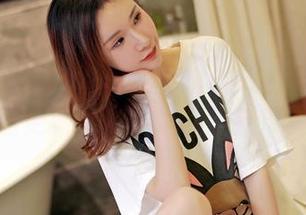 嗲囡囡 – 不愧是陈雅漫VICKY！这白裙的美图更新，难道是要刷新审美？