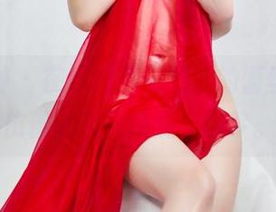 头条女神 – 在线逛“王竹”的蕾丝时光，仿佛陷入一场温柔的梦。