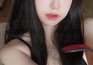 难道女主K的旗袍分享其实是在暗示我，秀出点自信？可能吧…