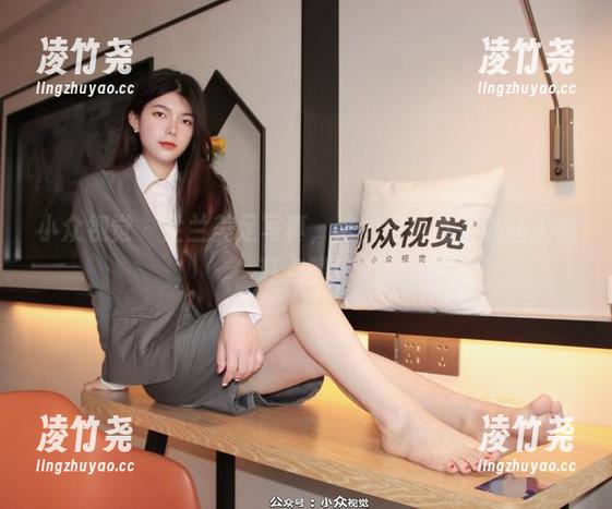 小众视觉 - 兰兰美足写真，这图包简直足以让人疯狂点赞！