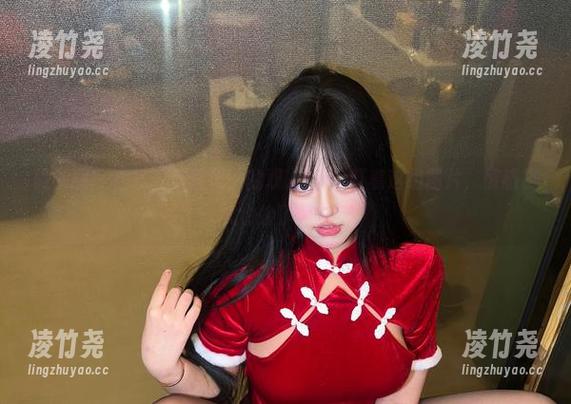 微密圈 - 在线，小优优子的双人CP，盯着这组图片，情感模式也换了频道？