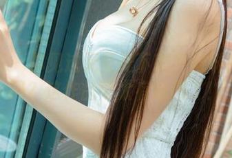 尤果网 – 你见过无圣光下的乔依琳女朋友吗？这作品可太有意思了！