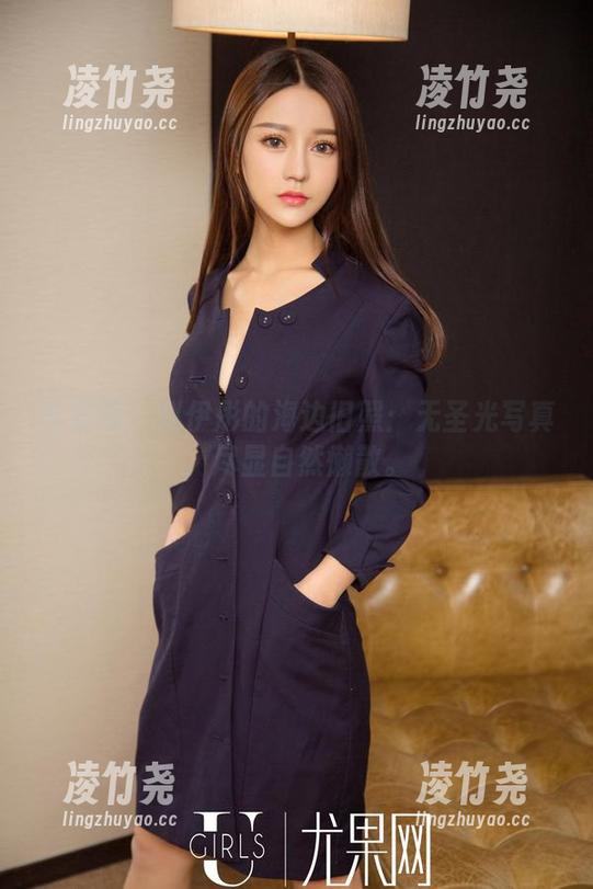 尤果网 - 赵伊彤的海边旧照：无圣光写真，尽显自然懒散。