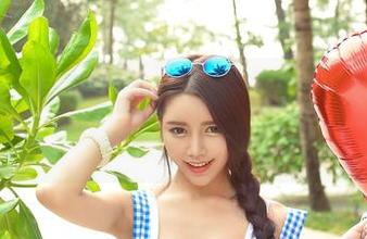 推女神 – 娜依灵儿的旅拍写真，图包里的“看起来”都挺美