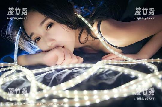 推女神 - “歆小兔chobits女仆”套图，哎呦，这姿势我见过，准备好下载了么？