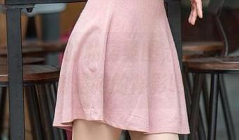 推女郎 – 娜露的私房美图，全城最亮的圣诞树是她的背影吗？
