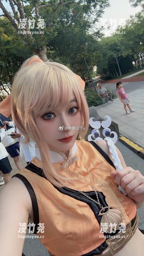 桃墨公子，万圣节的蕾姆：来瞧瞧这无圣光爆表的创意作品吧。