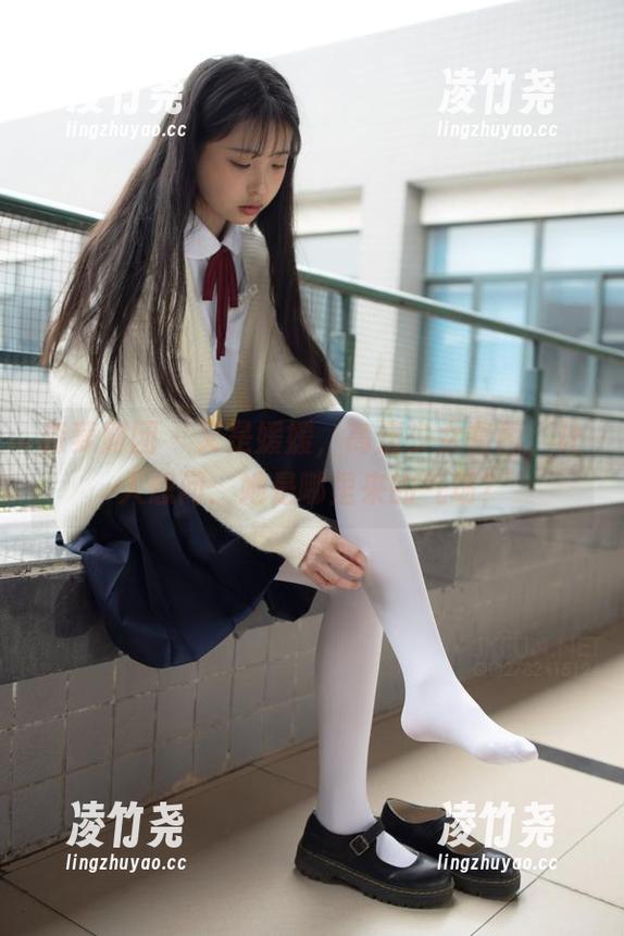 森萝财团 - 又是媛媛，高清少女套图，让人想问：她是哪里来的气场？