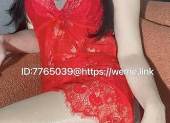 微密圈 – 女仆套图：楚楚不吃鱼在等着，像是隐秘的约定。