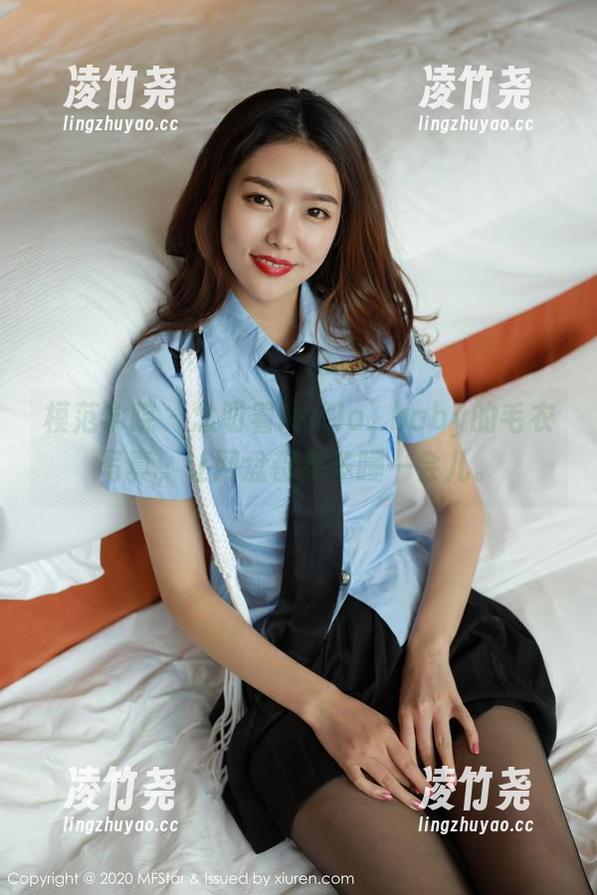 模范学院 - 念叨着NaNa_baby的毛衣写真，让网盘都想多睡一会儿。