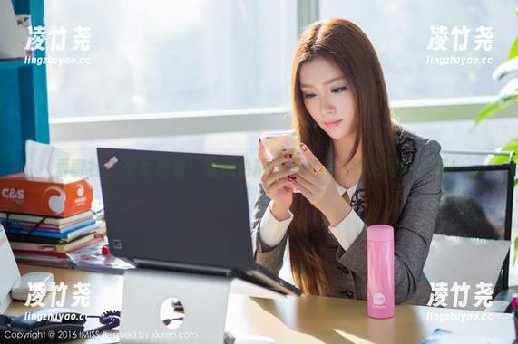 爱蜜社 - 少女逆袭：温心怡精选写真，一秒沦陷的气场！