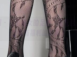 微密圈 – 白龙猫女的足底，是我这几天见过最有福利的写真了