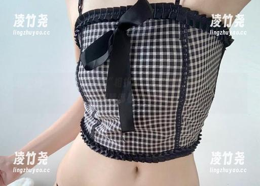 微密圈 - 怎如此自然？“相扑猫”分享她镜子后的各种造型，眼睛都看不过来了