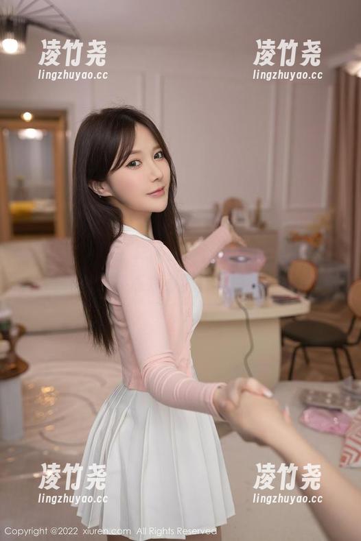 秀人网 - 不一样的Barbie可儿,天台套图里那点点小腼腆让人心动 秀人网 - 不一样的Barbie可儿,天台套图里那点点小腼腆让人心动