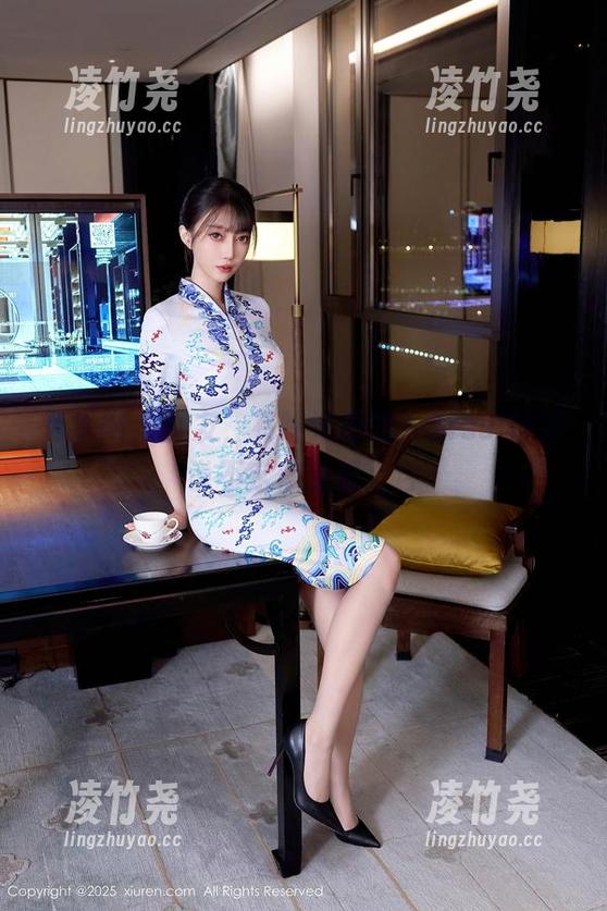 秀人网 - 女友，有啥好看的？Sissi诗诗说不定你会爱上它